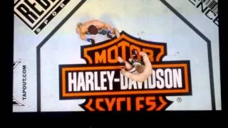 Roy MacDonald front kick to Hathaway