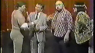 JERRY LAWLER AND JOS LEDUC HAVE WORDS -1984