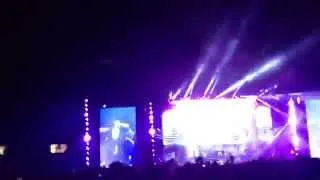 Eminem - Berzerk Live wembley