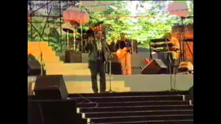 NIEMEN - OPERA LEŚNA - SOPOT - 12.07.1987
        Dystans do siebie samego         i poczucie humoru...