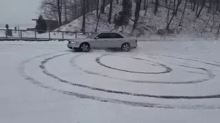 2001 Audi A8L in snow