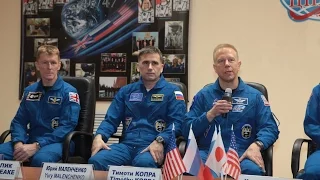 Пресс-конференция экипажа ТПК Союз ТМА-19М