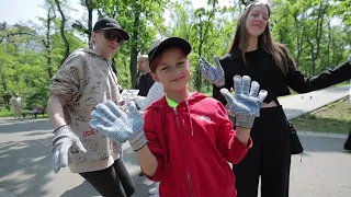 Владивостокские семьи создали яблоневый сад.