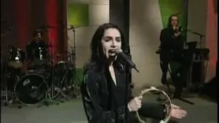 PJ Harvey... Meet Ze Monsta (Live)