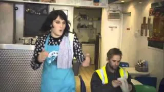 Noel Fielding's Luxury Comedy 2x03 Reality Man (rus)