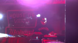 DJ Babu (Dilated Peoples) - Scratching at SXSW 2015