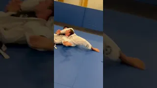 Blue belt Vs Wrestler 🥋🤼‍♀️ #bjj