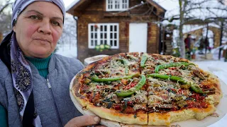 Cooking Campfire Steak Pizza on The Sadj Grill