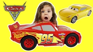 Cars 3 Giant Lightning McQueen & Movie Moves Cruz Ramirez