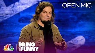 Stand-Up Comic Ismo Performs in the Open Mic Round - Bring The Funny (Open Mic)