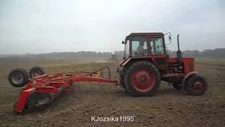 Búza vetés John Deere 6900 + Kühne IH 6200; Mtz 82 + HE-VA Tip Roller; John Deere 8320 + Kühne 770