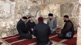 В мечети Аль-Акса в Иерусалиме.