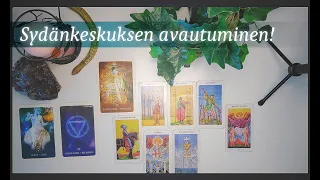 Tarot - Kollektiivinen sydänchakran aktivoituminen! Rakkaussaralla uutta kommunikaatiota 💚