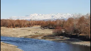 Поднимаюсь в гору - обзор с высоты - район Красный камень