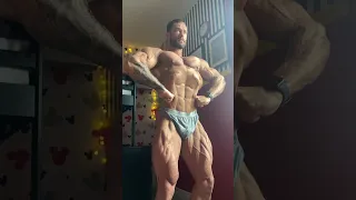 CBUM individual posing routine for Olympia 2022