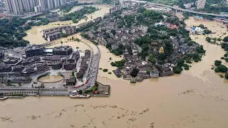 Thousands evacuated from floods in China's Sichuan province, more rain forecast