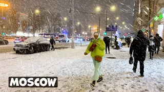 🔥 SNOWSTORM IN MOSCOW ❄️ NIGHTLIFE MOSCOW IN SNOWFALL 🇷🇺 RUSSIAN WINTER - With Captions ⁴ᴷ (HDR)