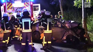 Mit Auto gegen Baum: Fahrer aus Bösel tödlich verunglückt