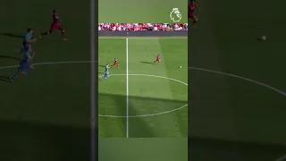 Genius run from Mane to help Salah #shorts