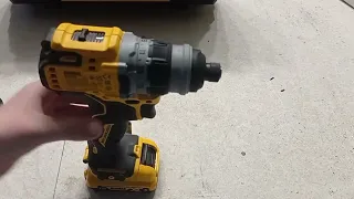 обзор на аккумуляторный шуруповёрт от DeWALT