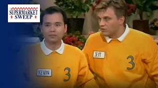 Big Sweep Runners Play a Close Game  | Supermarket Sweep 2000 | David Ruprecht