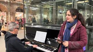 Teenage Girl Sings AVE MARIA During Rush Hour