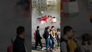 Автобус провалился в кипяток