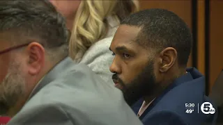 Man accused of murdering fiancée takes the stand