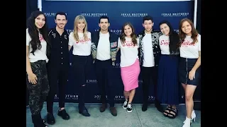 SURPRISING MY FRIENDS WITH MEETING THE JONAS BROTHERS