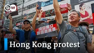 Hong Kong protest: Could Beijing send in troops? | DW News