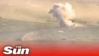 Pasukan Ukraina menyerang tank-tank Rusia satu per satu saat asap mengepul
