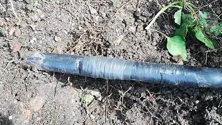 como reparar una fuga de agua, con cinta aislante muy rapido!!  how to fix a pipe water easy