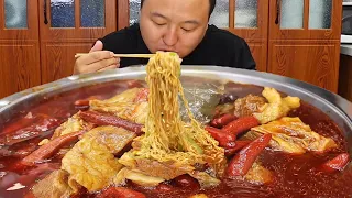 20 catties beef -  A Qiang's spicy beef noodle | Big chunks  irresistible | Mukbang [A Qiang]