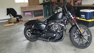 Iron 883 (Sportster) Stage 1 Two Brothers Racing exhaust sound.