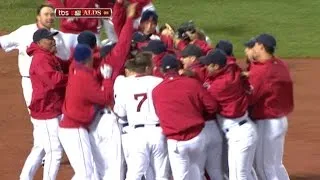 Lowrie's walk-off hit sends the Red Sox to the ALCS