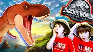 Exploramos la tienda de juguetes y encontramos DINOSAURIOS de Jurassic World !!