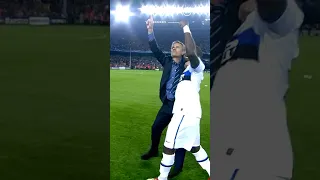 The last time Inter reached the Champions League final Jose Mourinho did this 😂😂😂