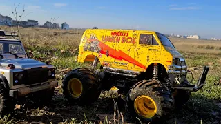 RC Lunchbox & D90 Mud Fun