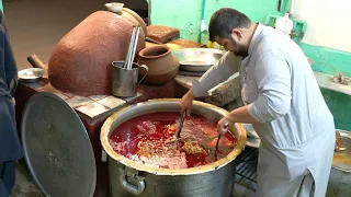 Subah ka Nashta : Shiekh Siri Paye - Head and Legs Fry, Pakistani Street Food Peshawar | Siri Paye