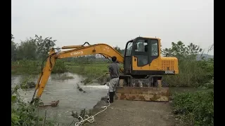 地笼太沉拉不起，小莫请来钩机帮忙，结果收获真是想不到！