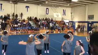 Bolton Bear Cheerleaders | 2016 Football Peprally