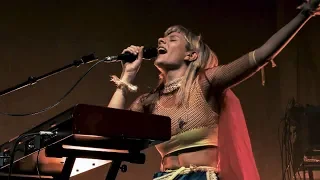 Aurora sings The Lion King Live In Cologne 19.10.2018