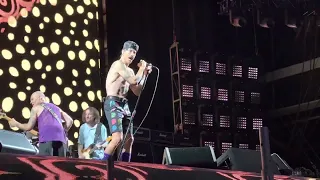 Red Hot Chili Peppers - Give it away [live in Paris 09.07.2022]