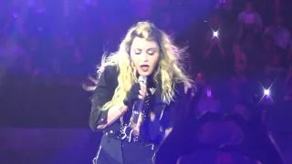 MADONNA canta "Like a virgin" live in Italy - Torino - PalaAlpitour 22/11/2015 "Rebel Heart Tour"