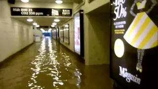 FLOODING ELEVATOR in a tunnel full of water