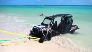 Hummer H3 vs. Ford LOBO - Playa Del Carmen, Mexico