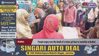 People angry over the death of a minor girl due to landslide in Budhal