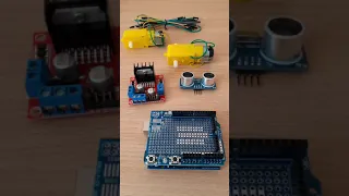 Краткий обзор колёсного робота на контроллере Arduino UNO