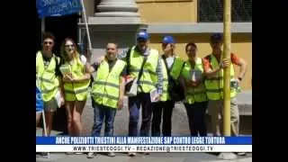 150626-Anche poliziotti triestini alla manifestazione SAP contro legge tortura -TriesteOggi