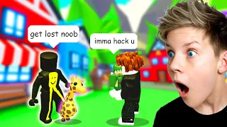 SCAMMING a NOOB, PRO & HACKER in Roblox Adopt Me!! Free Pets & Fly Potions!